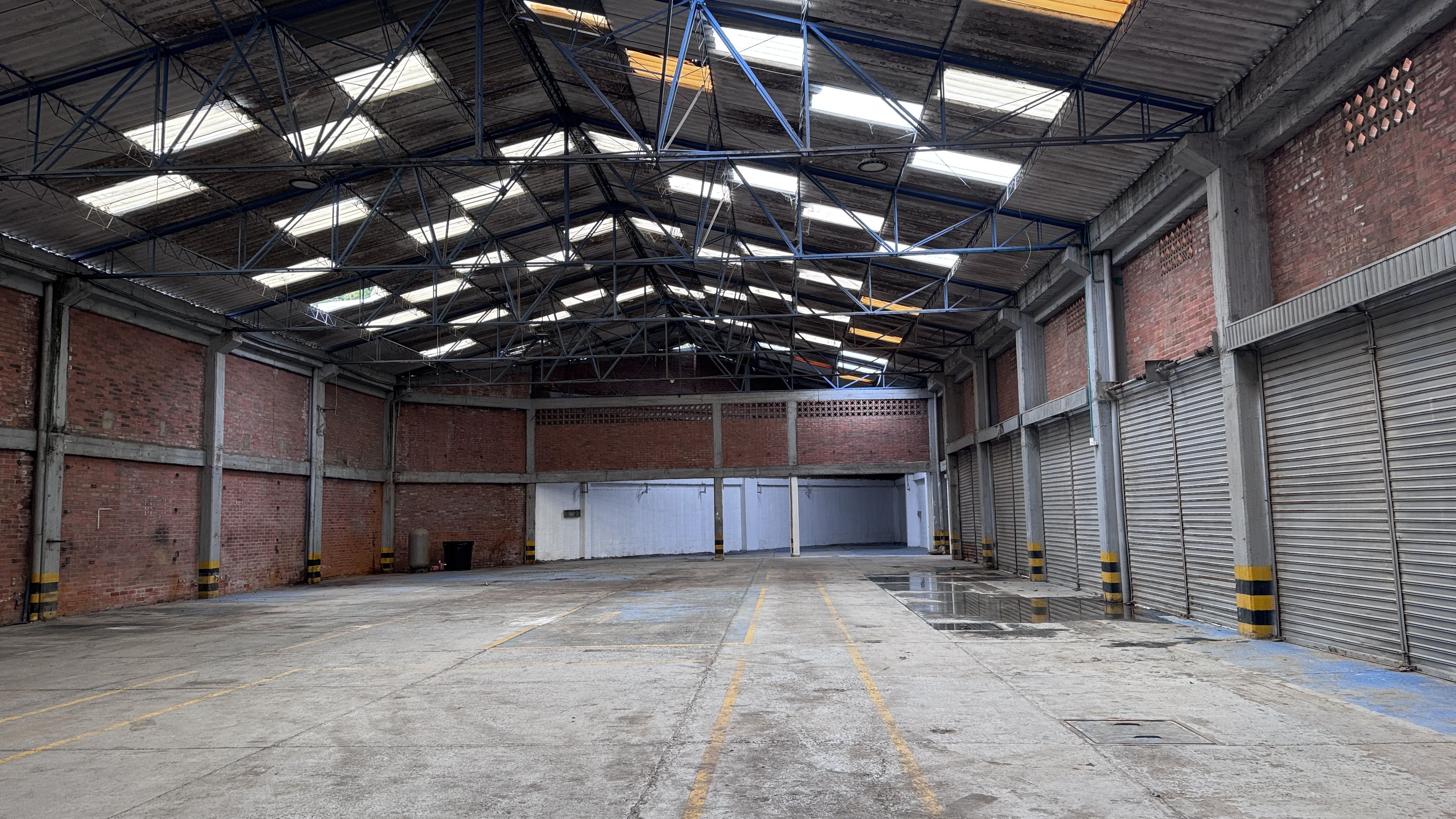 Bodega en arriendo Valle Del Cauca Yumbo Zona Industrial 1500 m2 Habitaciones 0 Baños 4 Garajes 6 Precio $23750000