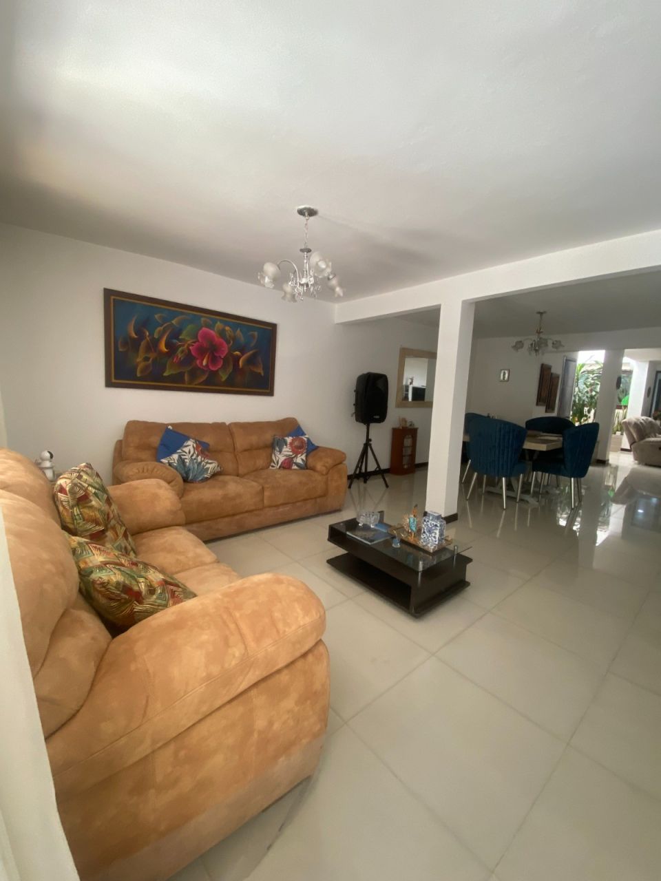Casa en venta Valle Del Cauca Cali Unidad Residencial Santiago De Cali 191 m2 Habitaciones 3 Baños 3 Garajes 2 Precio $650000000
