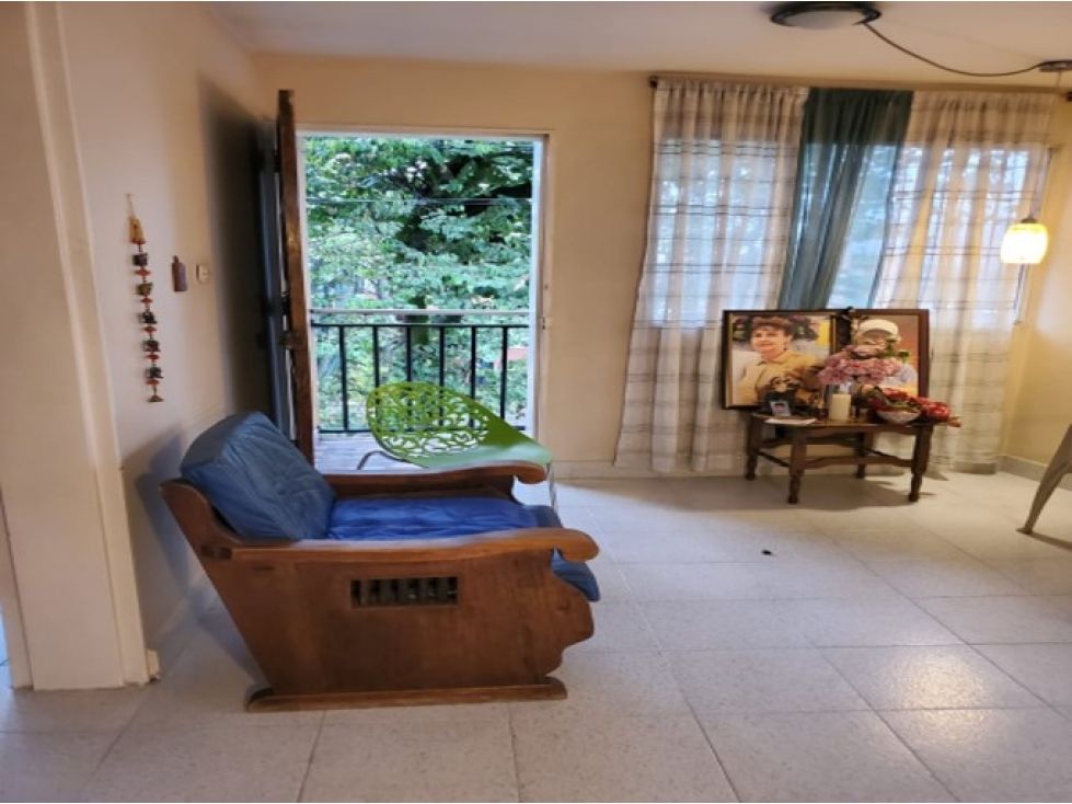 Casa en venta Antioquia Medellín El Progreso 250 m2 Habitaciones 5 Baños 3 Garajes 0 Precio $895000000