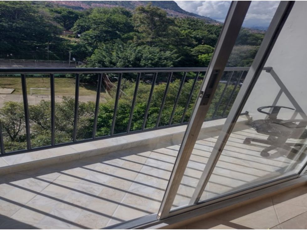Apartamento en venta Antioquia Medellín Altamira 75 m2 Habitaciones 3 Baños 2 Garajes 1 Precio $615000000