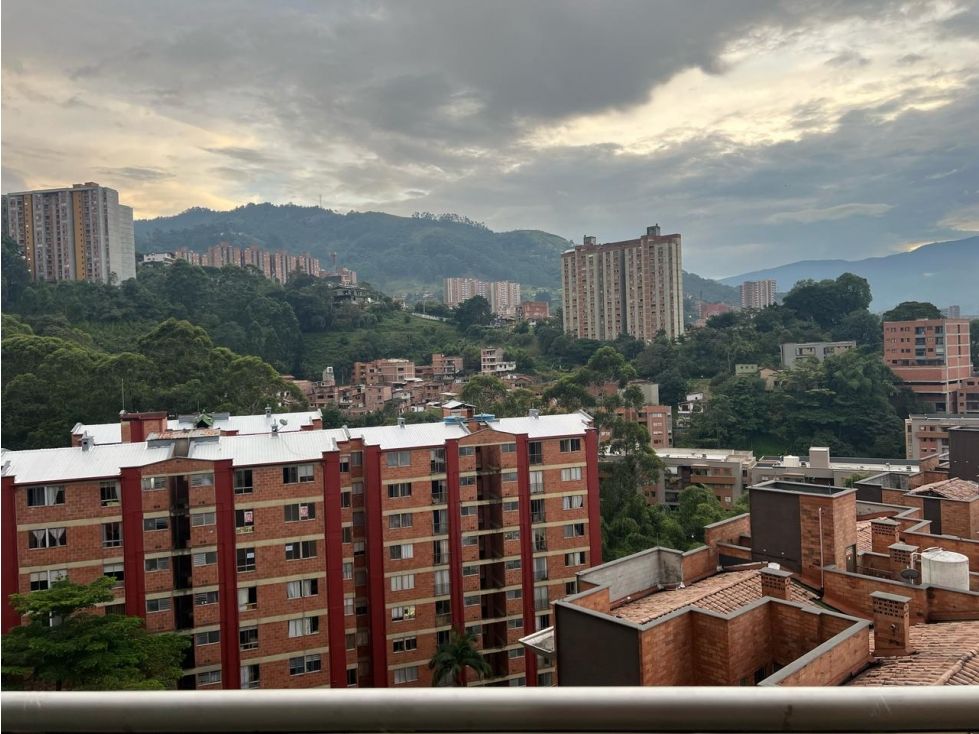 Apartamento en venta Antioquia Envigado El Chinguí 90 m2 Habitaciones 3 Baños 2 Garajes 2 Precio $805000000