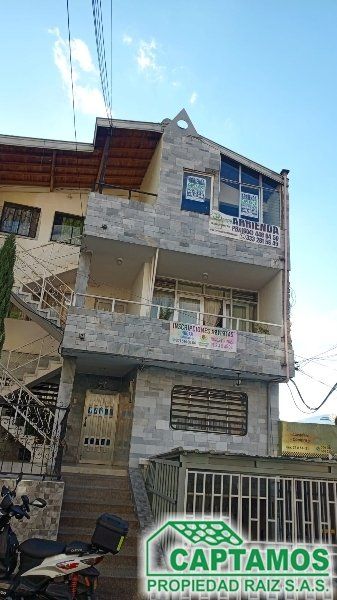 Casa en arriendo Antioquia Medellín La Milagrosa 100 m2 Habitaciones 4 Baños 2 Garajes 0 Precio $2000000