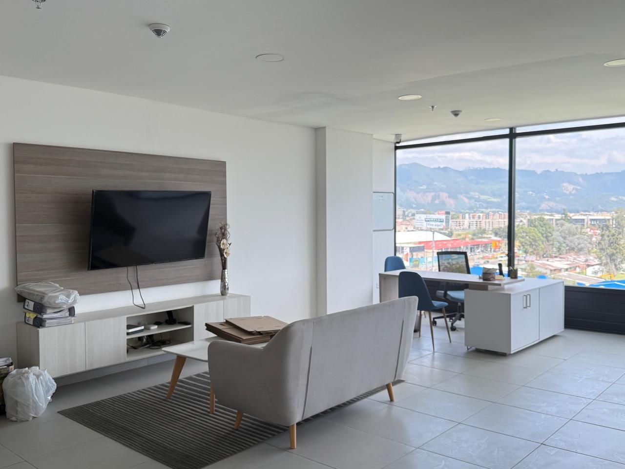 Consultorio en arriendo Cundinamarca Cajicá Tocarinda 74 m2 Habitaciones 0 Baños 1 Garajes 2 Precio $2500000