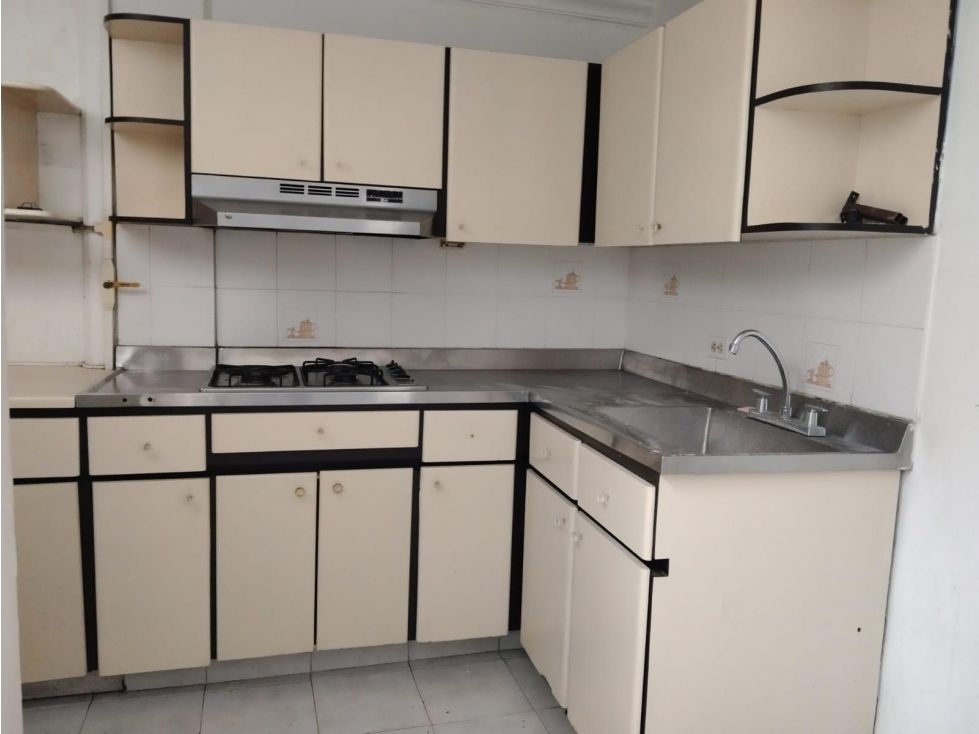 Casa en arriendo Antioquia Medellín El Nogal- Los Almendros 156 m2 Habitaciones 5 Baños 3 Garajes 0 Precio $8500000