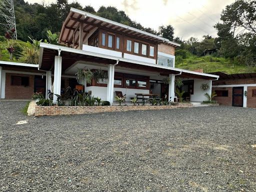 Finca en arriendo Tolima Prado Prado 302 m2 Habitaciones 4 Baños 3 Garajes 1 Precio $7500000