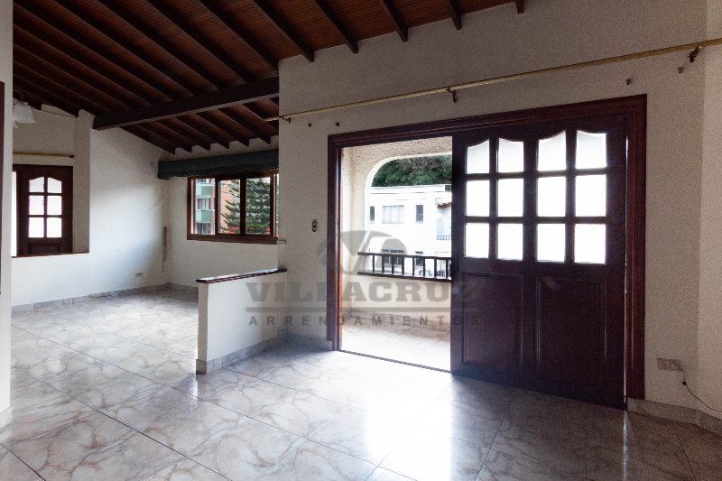 Casa en venta Antioquia Medellín Simon Bolivar 153 m2 Habitaciones 3 Baños 3 Garajes 1 Precio $600000000