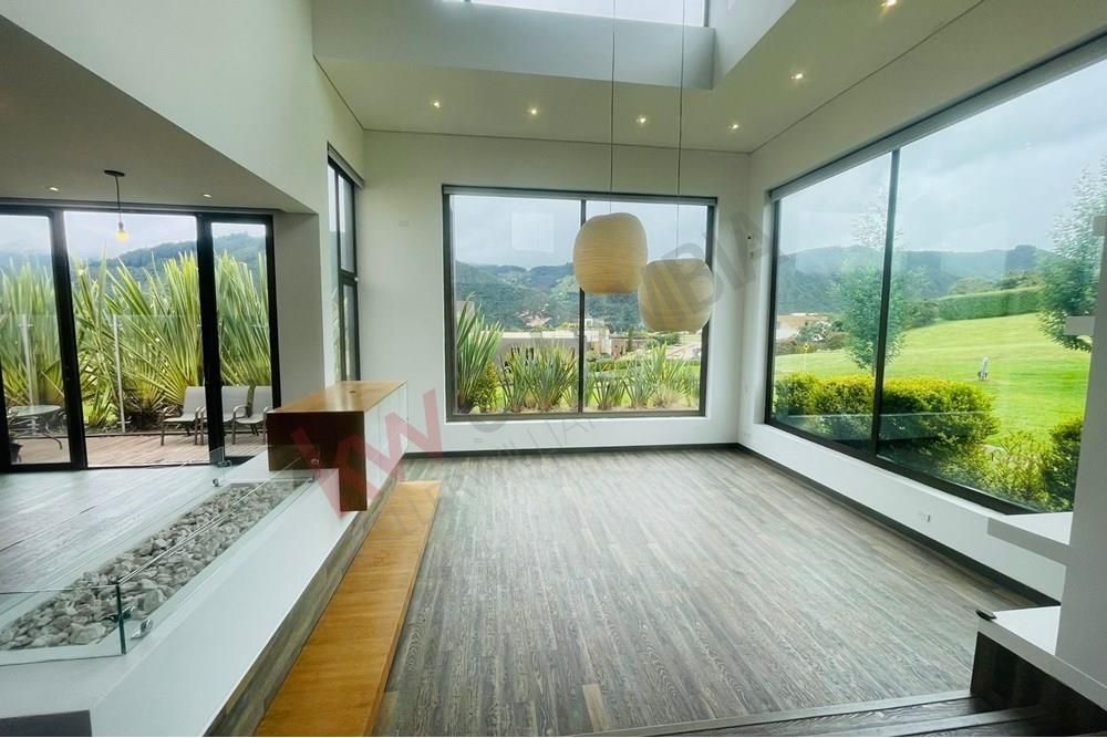 Casa en arriendo Cundinamarca La Calera La Calera 412 m2 Habitaciones 3 Baños 5 Garajes 6 Precio $12500000