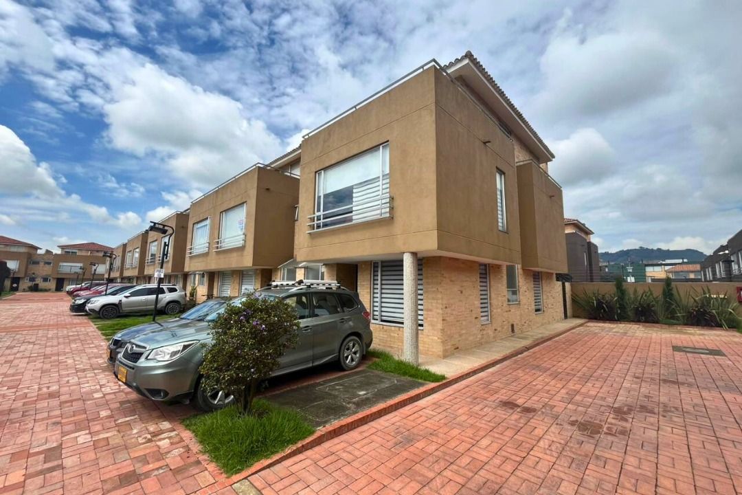 Casa en venta Cundinamarca Chía Sabaneta 186 m2 Habitaciones 4 Baños 3 Garajes 2 Precio $720000000
