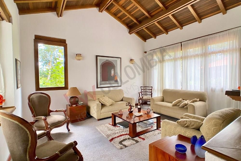 Casa en venta Cundinamarca Tabio Tabio 430 m2 Habitaciones 5 Baños 6 Garajes 1 Precio $3800000000