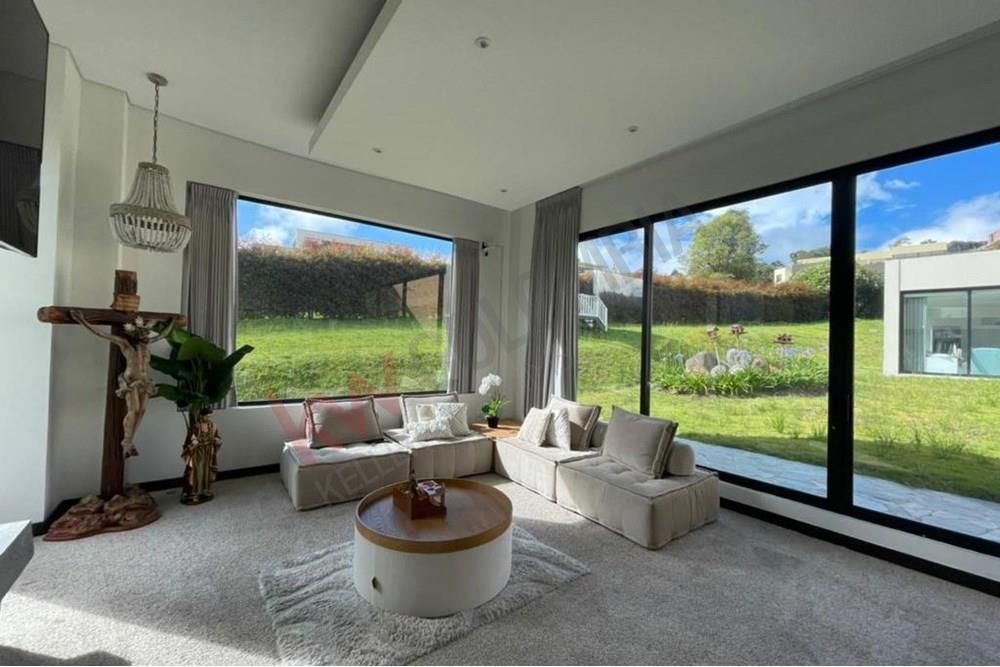 Casa en arriendo Cundinamarca La Calera La Calera 450 m2 Habitaciones 4 Baños 5 Garajes 7 Precio $11000000