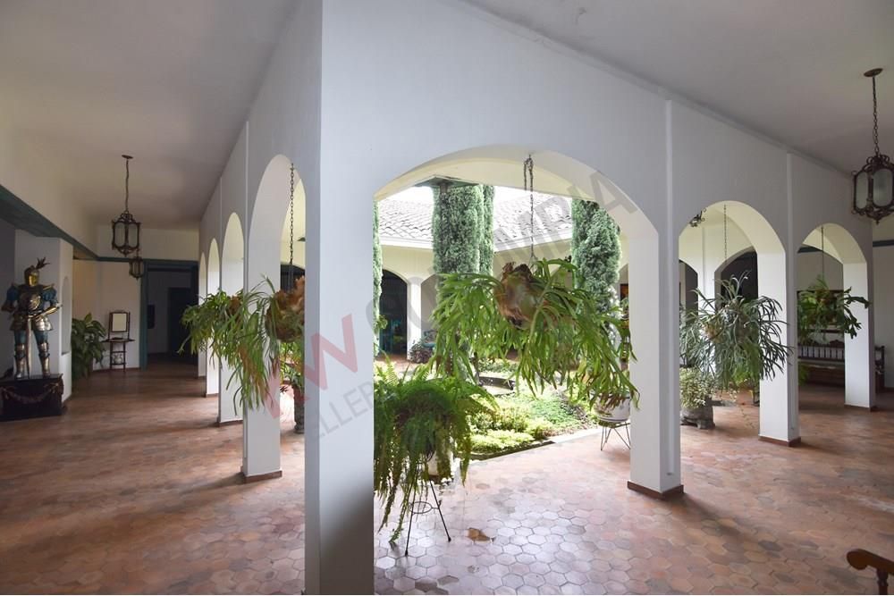 Casa en venta Valle Del Cauca Guadalajara De Buga La Merced 900 m2 Habitaciones 9 Baños 7 Garajes 0 Precio $4500000000