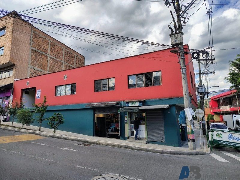 Bodega en arriendo Antioquia Itagüí Centro 220 m2 Habitaciones 0 Baños 2 Garajes 0 Precio $8000000