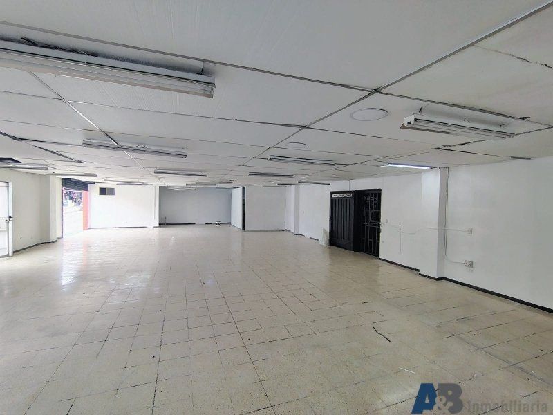 Bodega en arriendo Antioquia Itagüí Centro 220 m2 Habitaciones 0 Baños 2 Garajes 0 Precio $8600000