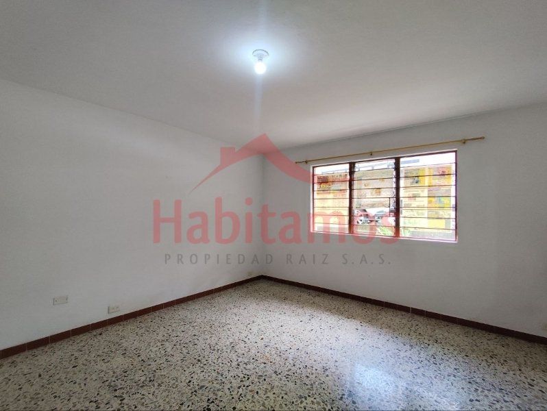 Casa en arriendo Antioquia Medellín Ecoparque Cerro El Volador 75 m2 Habitaciones 2 Baños 1 Garajes 0 Precio $1900000