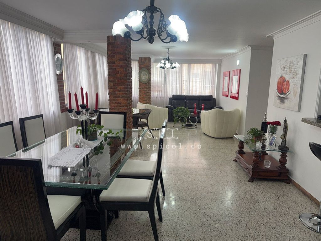Apartamento en venta Antioquia Medellín Laureles 153 m2 Habitaciones 4 Baños 2 Garajes 1 Precio $850000000