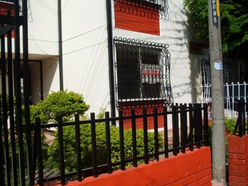 Casa en arriendo Valle Del Cauca Cali Ciudad Los Álamos 120 m2 Habitaciones 4 Baños 2 Garajes 0 Precio $1400000
