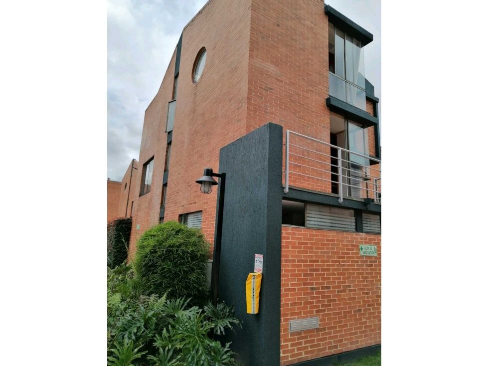 Casa en venta Cundinamarca Bogotá Prado Veraniego Norte 178 m2 Habitaciones 4 Baños 4 Garajes 3 Precio $1100000000