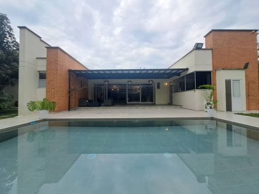 Casa Campestre en arriendo Risaralda Pereira Pereira 300 m2 Habitaciones 3 Baños 4 Garajes 3 Precio $9010000