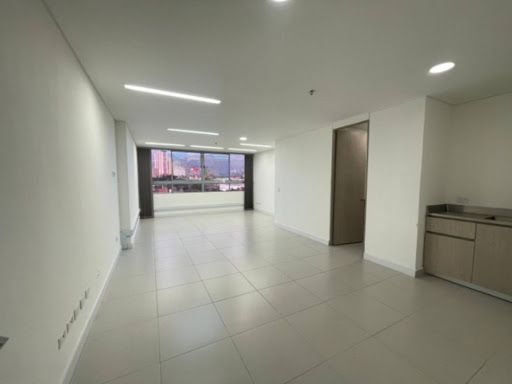 Oficina en arriendo Antioquia Sabaneta Manuel Restrepo 40 m2 Habitaciones 0 Baños 1 Garajes 1 Precio $2600000