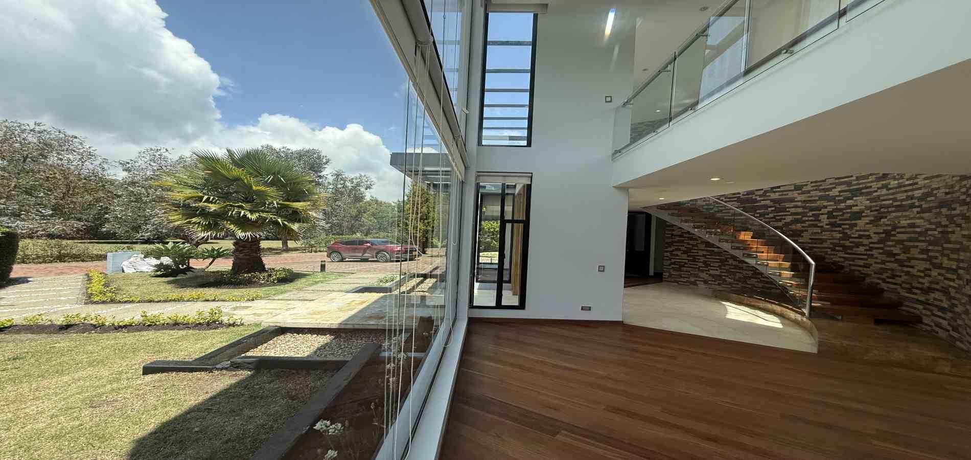 Casa en venta Cundinamarca Sopó Sopó 305 m2 Habitaciones 5 Baños 6 Garajes 6 Precio $2490000000