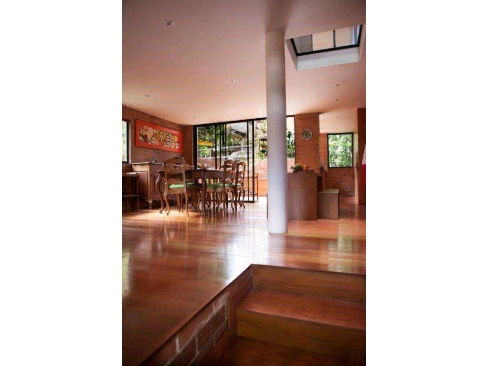 Casa en venta Antioquia Envigado Las Brujas 201 m2 Habitaciones 4 Baños 3 Garajes 1 Precio $1500000000
