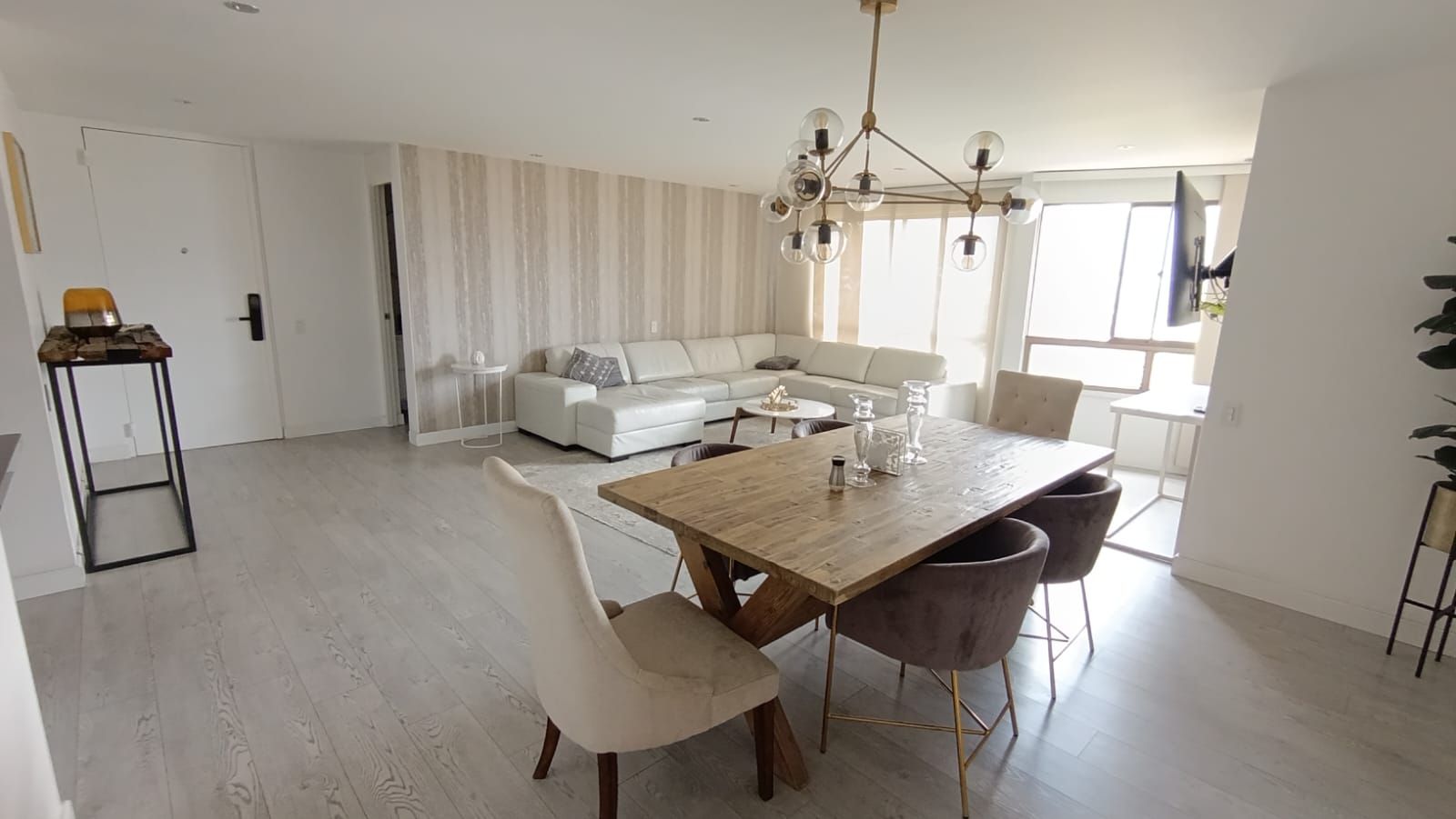 Apartamento en arriendo Antioquia Medellín Urbanizacion Villa Paula 132 m2 Habitaciones 3 Baños 3 Garajes 2 Precio $11000000