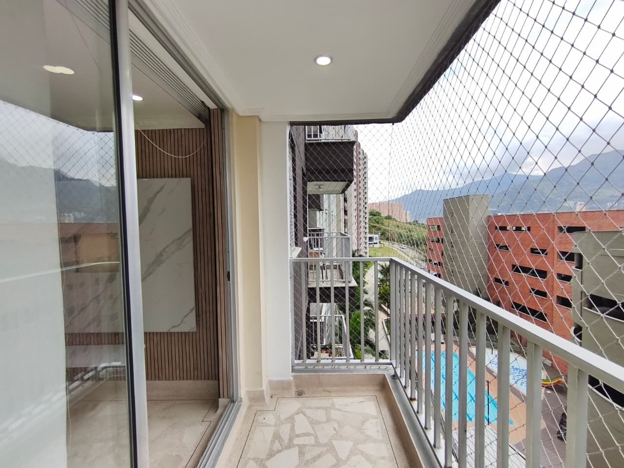 Apartamento en arriendo Antioquia Bello Urbanización El Trebol 65 m2 Habitaciones 3 Baños 2 Garajes 1 Precio $2000000