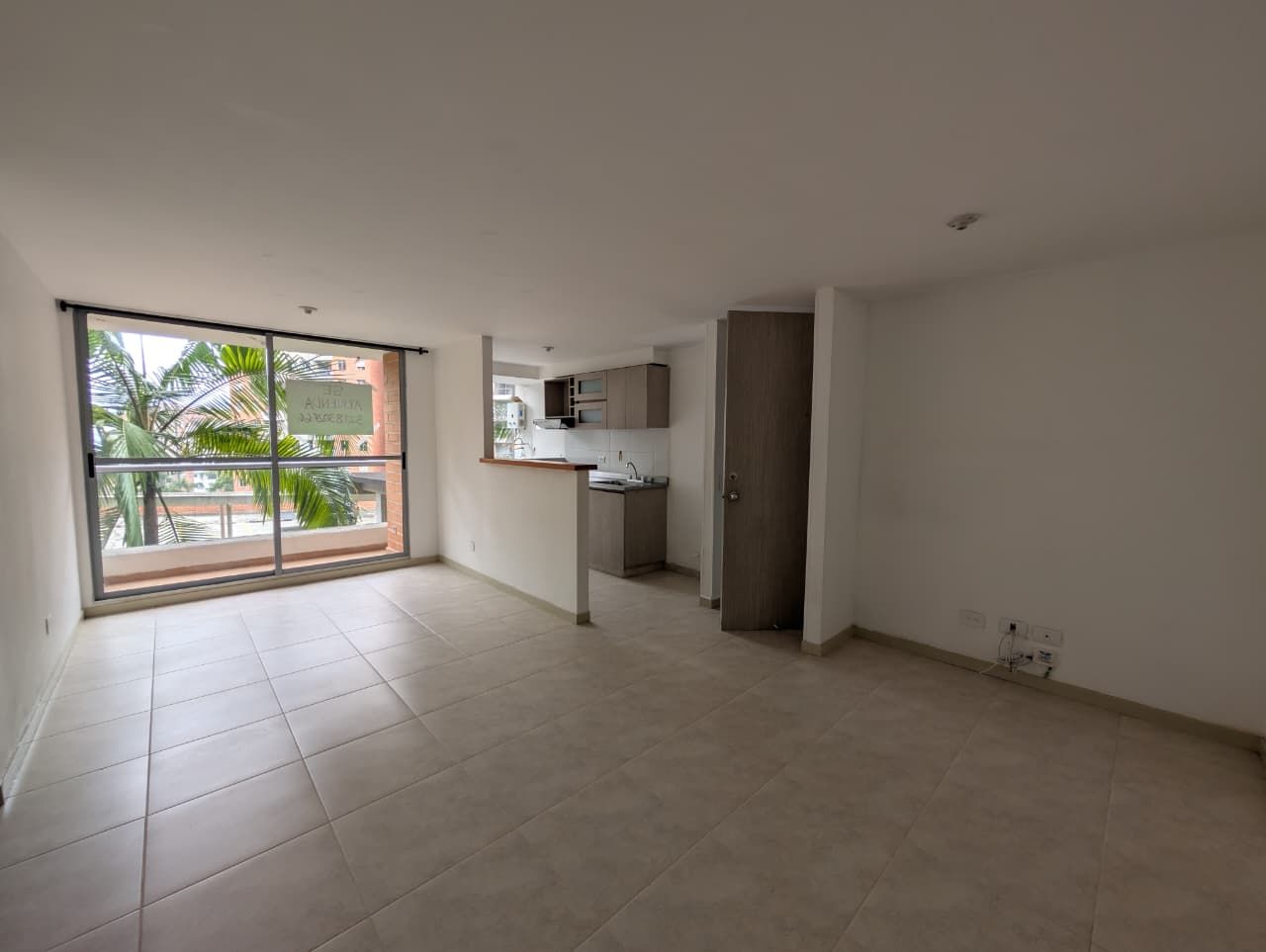 Apartamento en arriendo Antioquia Envigado Loma Del Barro 65 m2 Habitaciones 3 Baños 2 Garajes 1 Precio $2800000