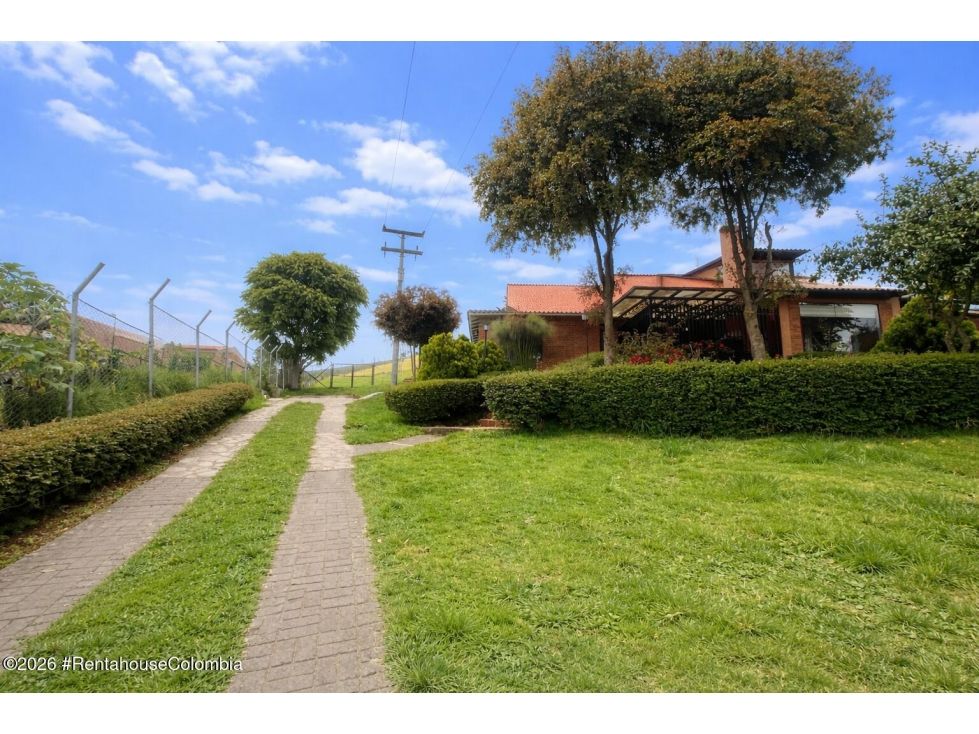 Casa en arriendo Cundinamarca La Calera La Calera 400 m2 Habitaciones 3 Baños 4 Garajes 2 Precio $7000000