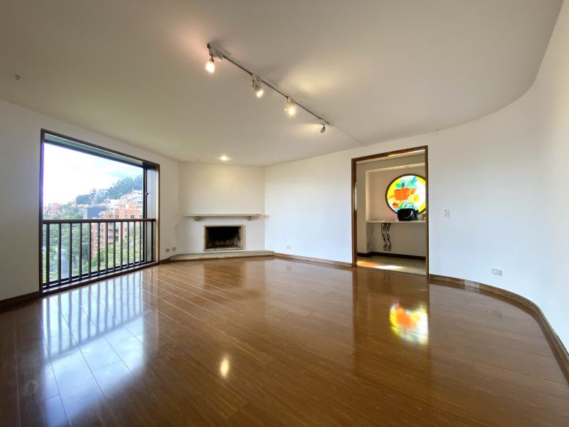 Apartamento en venta Cundinamarca Bogotá Bellavista 200 m2 Habitaciones 3 Baños 3 Garajes 2 Precio $1250000000