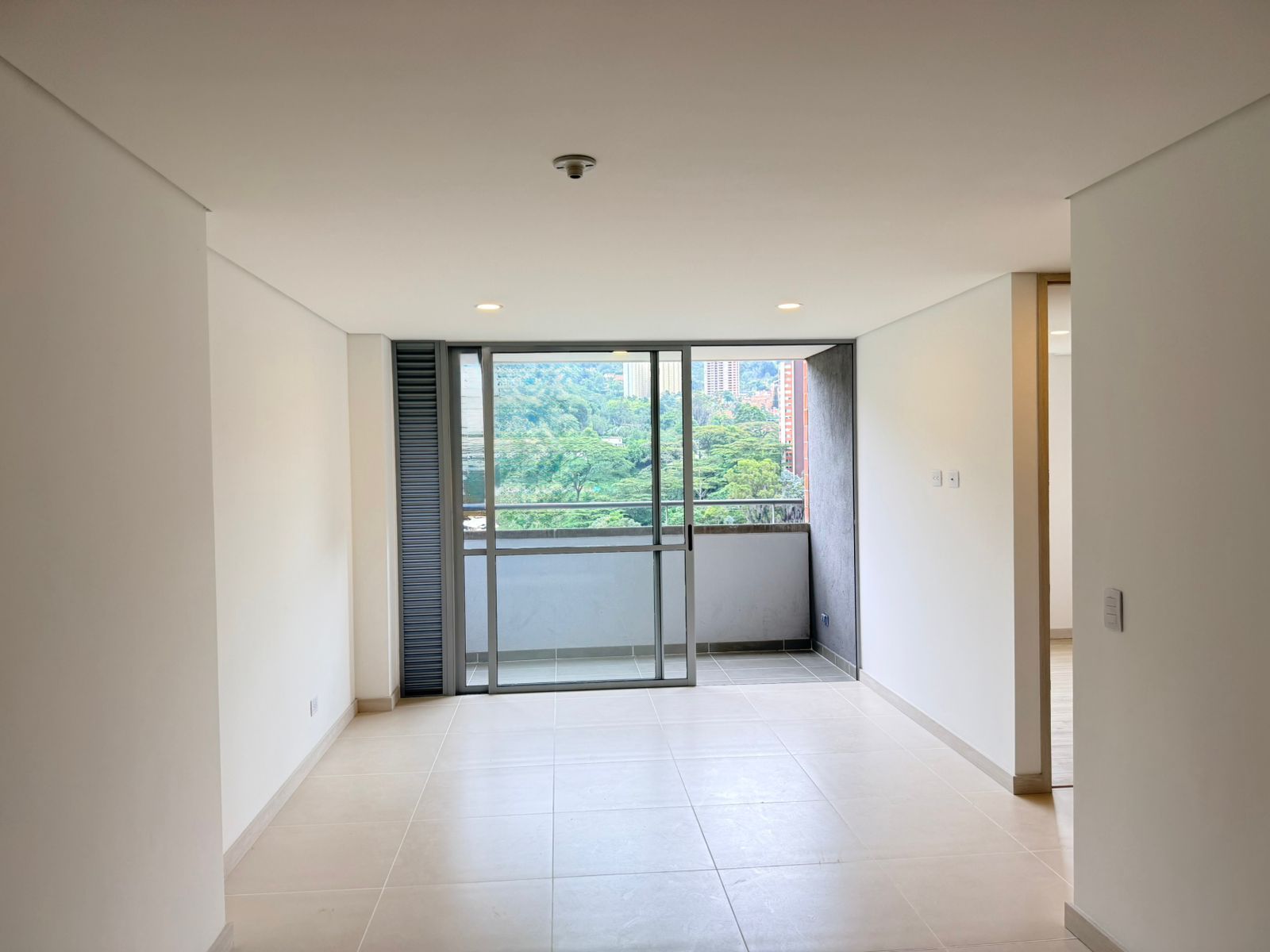 Apartamento en arriendo Antioquia Medellín Mt Villa Grande 59 m2 Habitaciones 2 Baños 2 Garajes 1 Precio $2500000