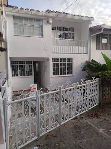 Casa en arriendo Santander Floridablanca Caldas 160 m2 Habitaciones 4 Baños 2 Garajes 0 Precio $1700000