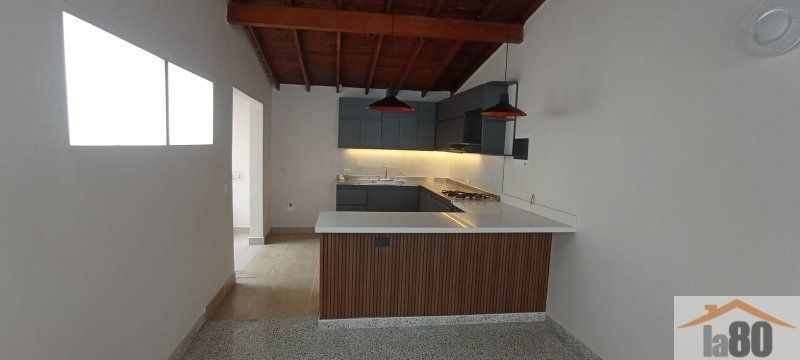 Casa en arriendo Antioquia Medellín La Alpujarra 220 m2 Habitaciones 5 Baños 3 Garajes 0 Precio $5200000
