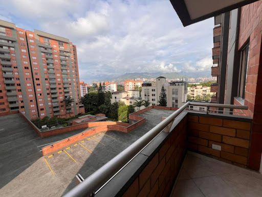 Apartamento en arriendo Antioquia Medellín Patio Bonito 85 m2 Habitaciones 3 Baños 2 Garajes 1 Precio $4000000