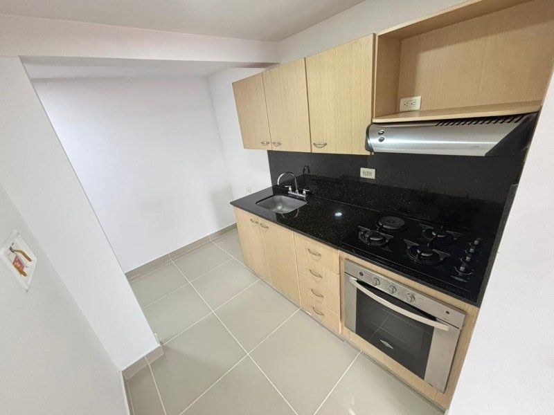 Apartamento en arriendo Antioquia Sabaneta Tres Esquinas 85 m2 Habitaciones 3 Baños 2 Garajes 0 Precio $3600000