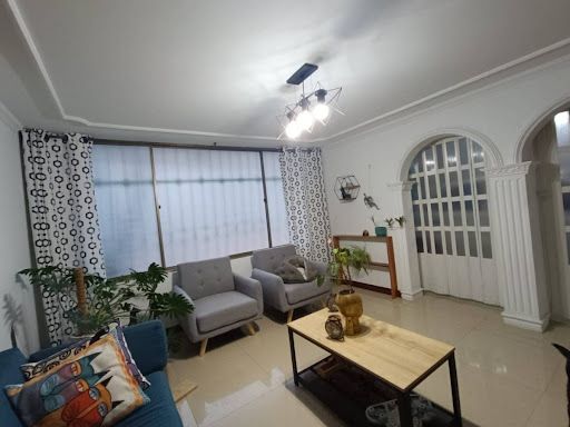 Casa en arriendo Caldas Manizales Las Camelias 350 m2 Habitaciones 4 Baños 4 Garajes 1 Precio $6000000