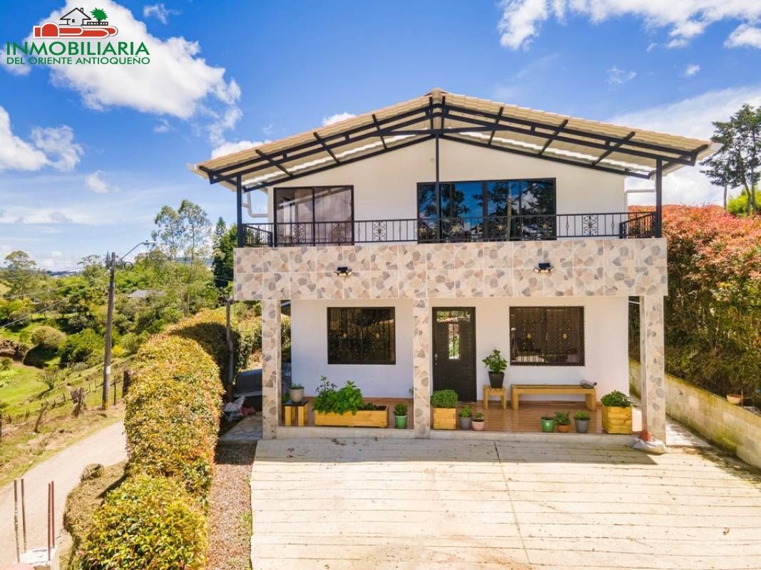 Finca en venta Antioquia Marinilla Juan Xxiii 1313 m2 Habitaciones 4 Baños 4 Garajes 6 Precio $650000000