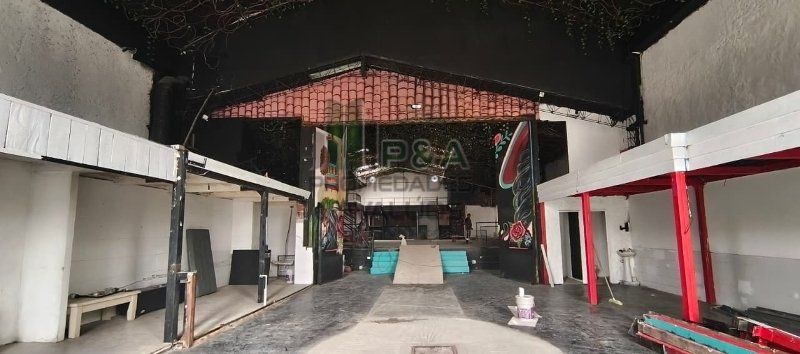 Bodega en arriendo o venta Antioquia Medellín Buenos Aires 600 m2 Habitaciones 0 Baños 4 Garajes 0 Precio venta $6000000000 Precio arriendo $26000000