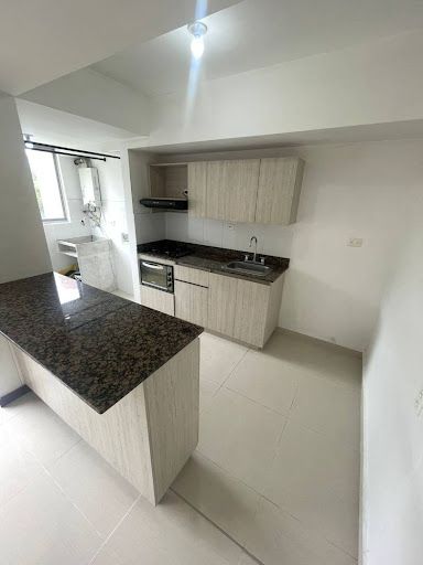 Apartamento en arriendo Antioquia Medellín Santa Rosa De Lima 75 m2 Habitaciones 3 Baños 2 Garajes 1 Precio $3200000