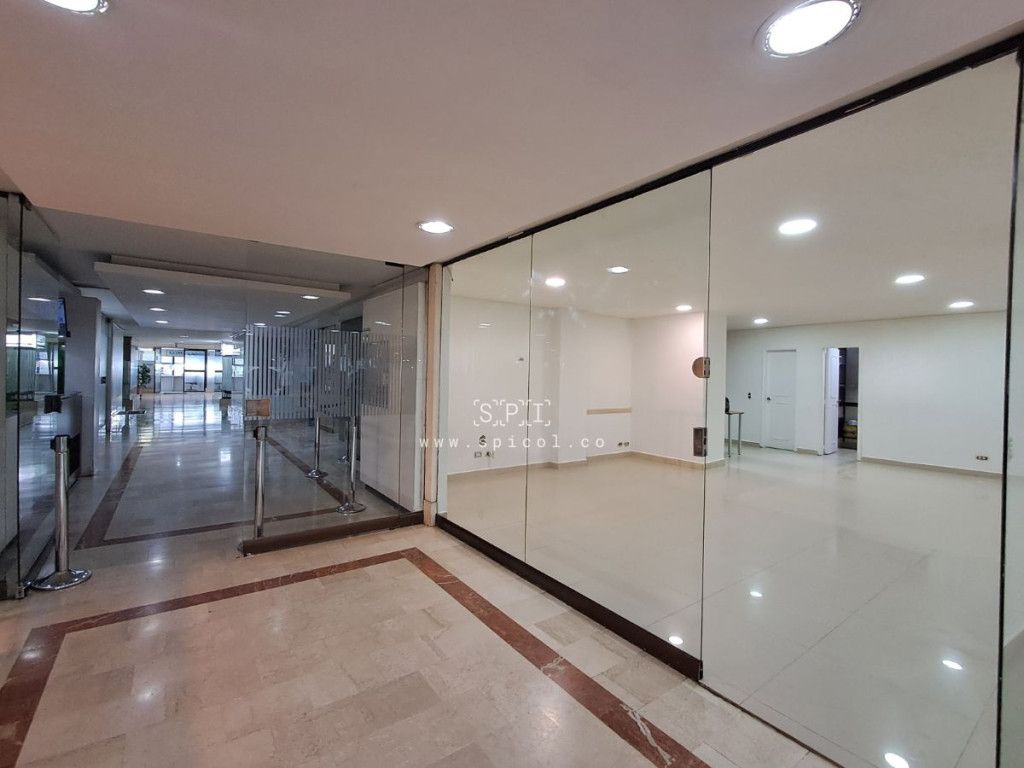 Local en arriendo Cundinamarca Bogotá Chicó Norte 40 m2 Habitaciones 0 Baños 1 Garajes 0 Precio $3400000