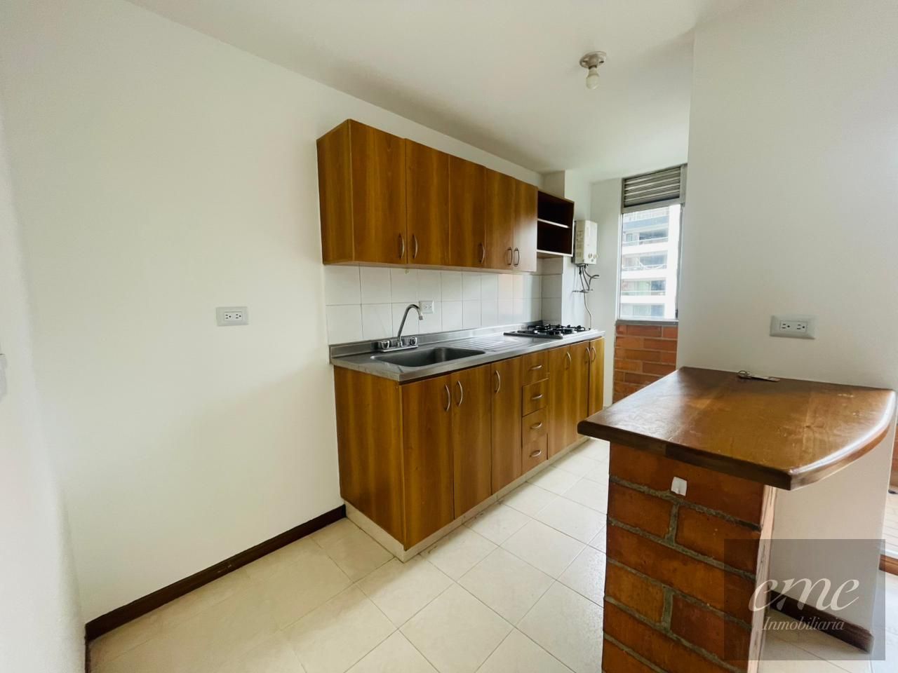 Apartamento en arriendo Antioquia Medellín Castropol 74 m2 Habitaciones 3 Baños 2 Garajes 2 Precio $3300000