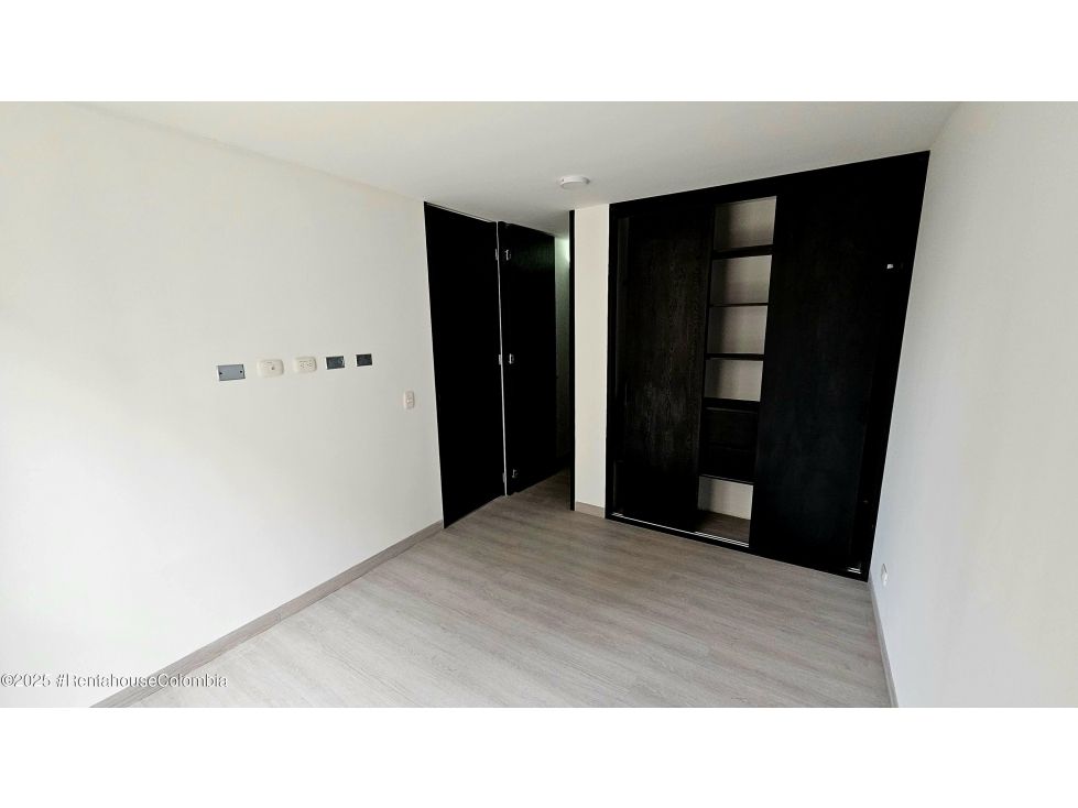 Apartamento en venta Cundinamarca Bogotá Gilmar 52 m2 Habitaciones 2 Baños 2 Garajes 1 Precio $470000000