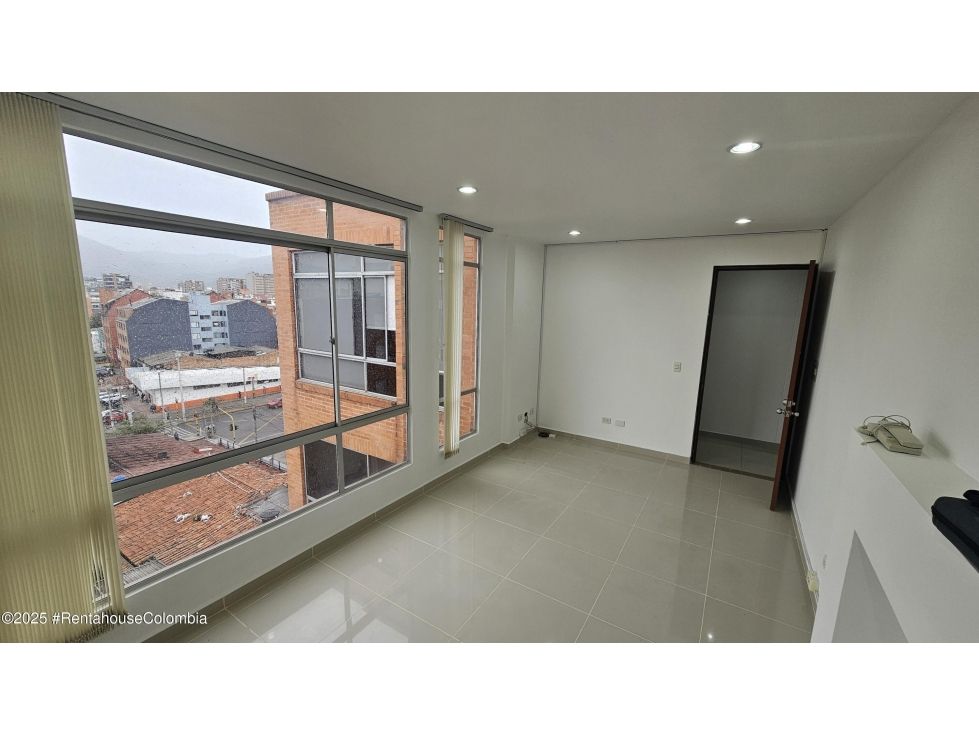 Oficina en venta Cundinamarca Bogotá Puente Largo 19 m2 Habitaciones 0 Baños 2 Garajes 0 Precio $120000000