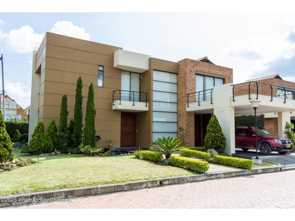Casa en venta Cundinamarca Chía Chia 321 m2 Habitaciones 3 Baños 5 Garajes 4 Precio $1500000000
