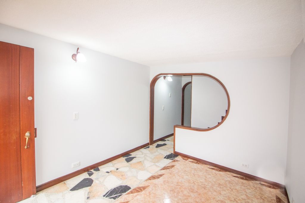Casa en venta Cundinamarca Bogotá Portales Del Norte 76 m2 Habitaciones 3 Baños 3 Garajes 1 Precio $380000000