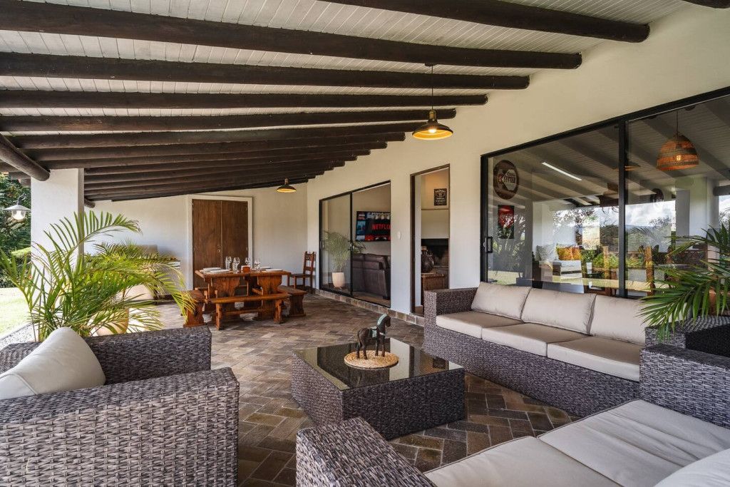 Finca en arriendo Antioquia La Ceja Centro 200 m2 Habitaciones 3 Baños 3 Garajes 2 Precio $7450000