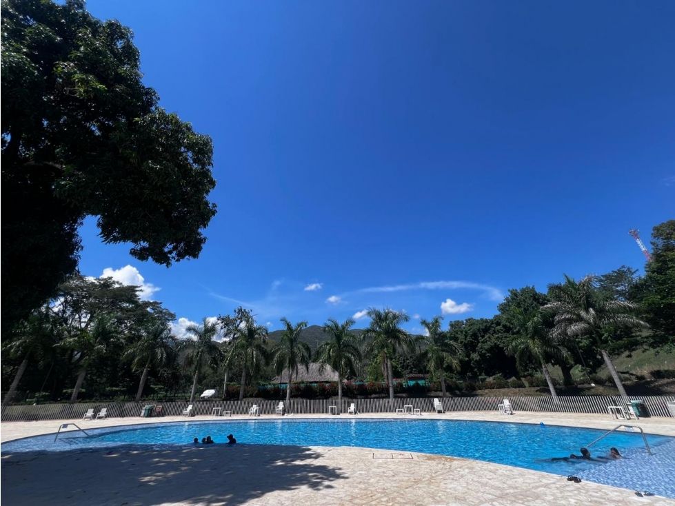 Apartamento en venta Antioquia Santafé De Antioquia Santafé De Antioquia 71 m2 Habitaciones 3 Baños 2 Garajes 1 Precio $670000000