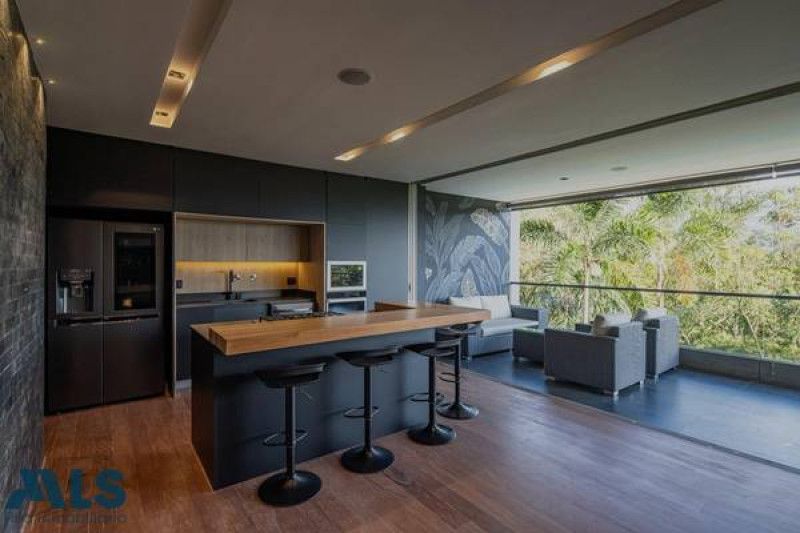 Apartamento en venta Antioquia Medellín La America 170 m2 Habitaciones 1 Baños 1 Garajes 2 Precio $1580000000