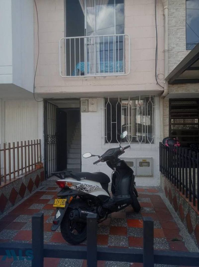 Casa en venta Antioquia Medellín Santa Fe 79 m2 Habitaciones 3 Baños 2 Garajes 1 Precio $435000000