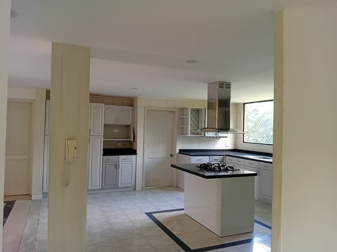 Apartamento en venta Tolima Ibagué Castellana 276 m2 Habitaciones 3 Baños 5 Garajes 2 Precio $500000000